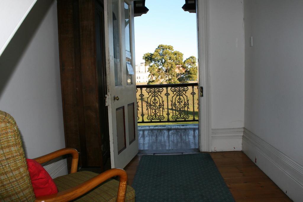 Hostel Arthouse *